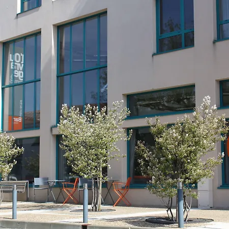 Western Premier Le Masq