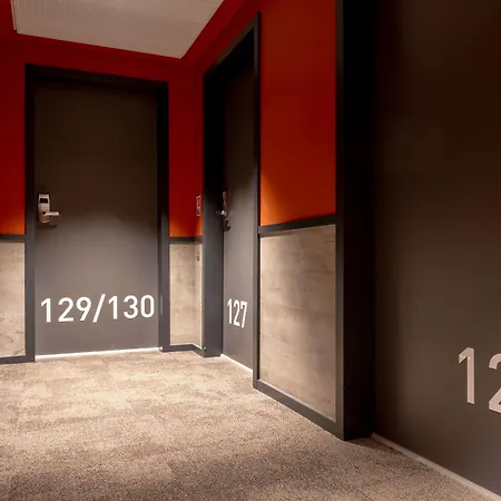 Hotel Western Premier Le Masq 4*