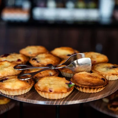 Hotel Western Premier Le Masq