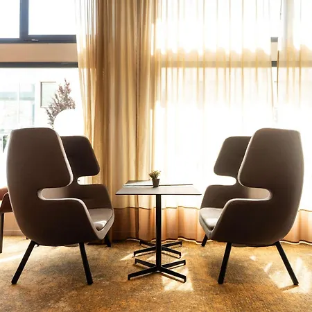 Hotel Western Premier Le Masq