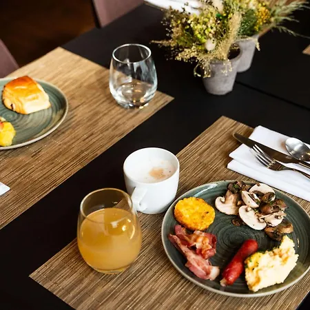 Le Masq Western Premier Otel 4*