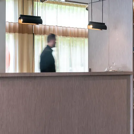 Western Premier Le Masq Hotel 4*