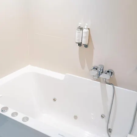 Western Premier Le Masq 4*