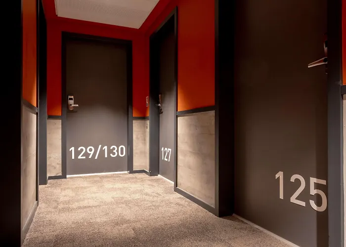 Hotel Western Premier Le Masq 4*