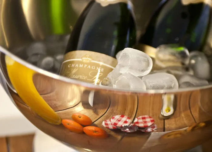 Hotel Western Premier Le Masq