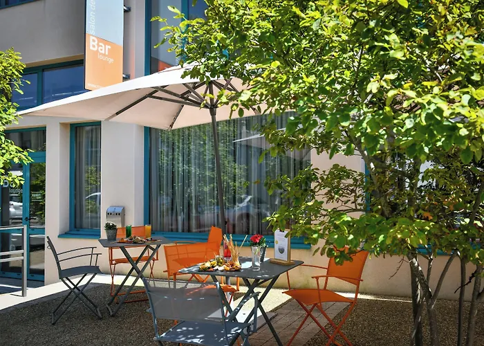 Hotel Western Premier Le Masq 4*